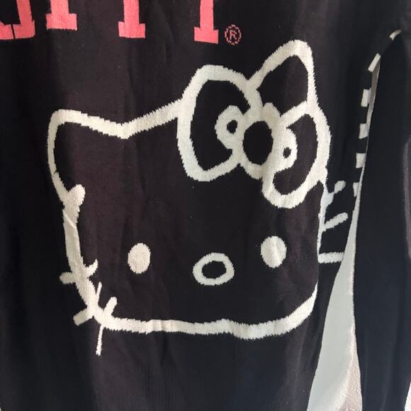 Hello Kitty Sz S Lightweight Graphic Print Sweater Striped Back Cuffed Sleeves - Picture 4 of 12